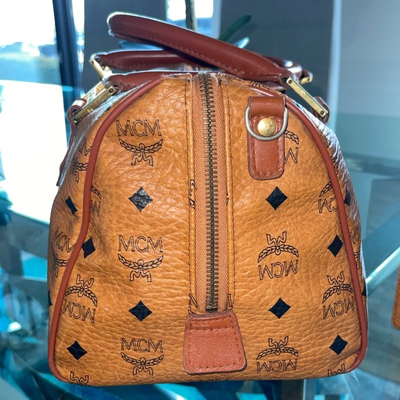 Vintage MCM Boston Bag & wallet - Picture 8 of 17